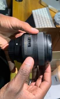 A picture of Nikon 85mm lens