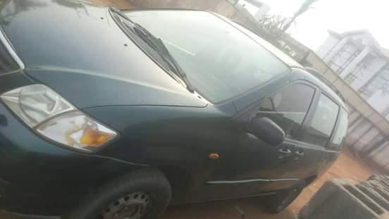 A picture of car
