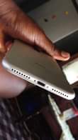 A picture of Iphone 7 gb 128