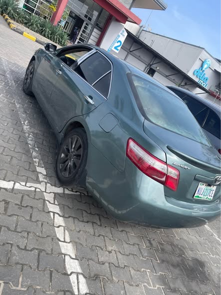 A picture of Toyota Camry LE