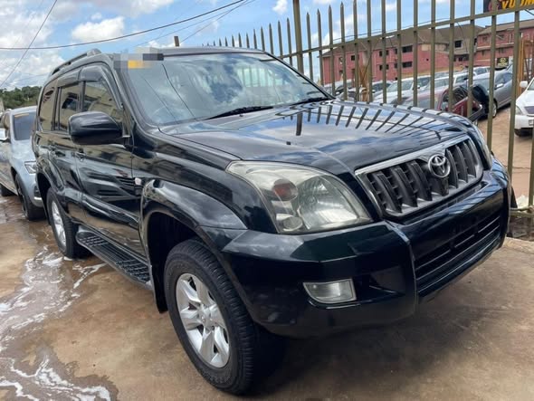 A picture of LANDCRUISER PRADO