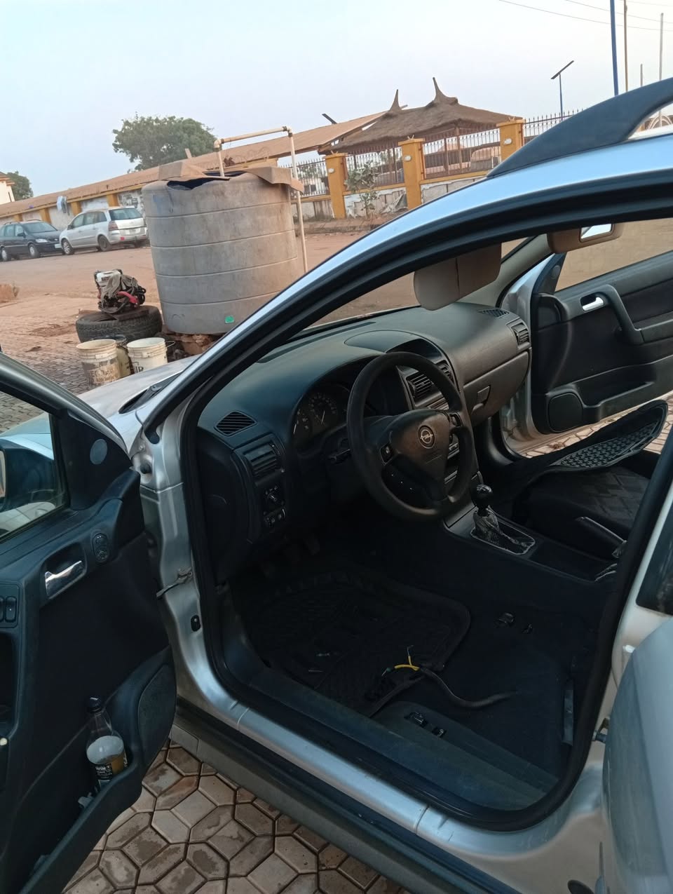 A picture of Opel astra b wagon