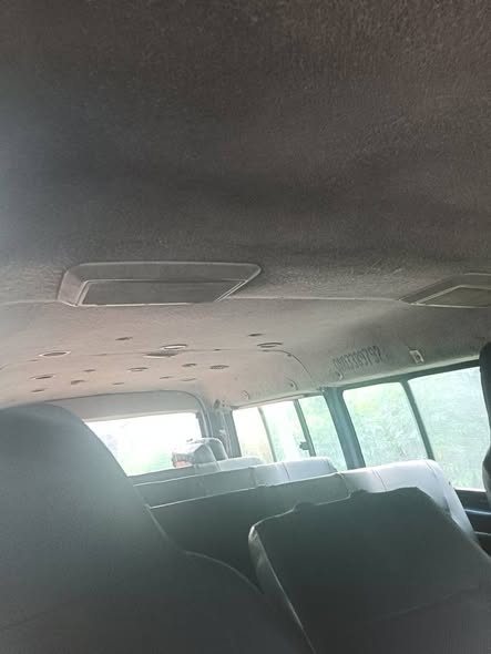 A picture of Toyota hummer 2 bus