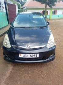A picture of Toyota Wish