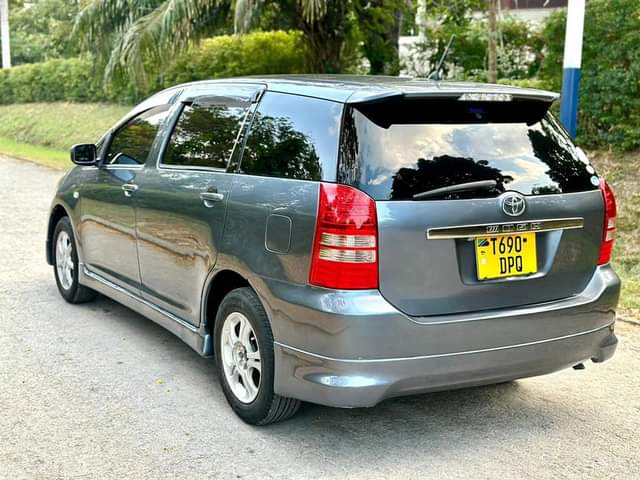 A picture of Toyota Wish
