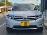 A picture of TOYOTA KLUGER NEW MODEL BEI MILIONI 58
