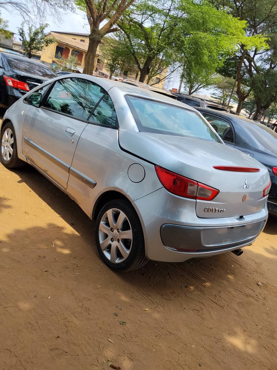 A picture of Mitsubishi colt czc convertible