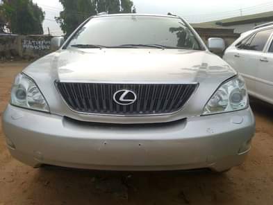A picture of Rx 350 2008 everything working perfect including ac going for