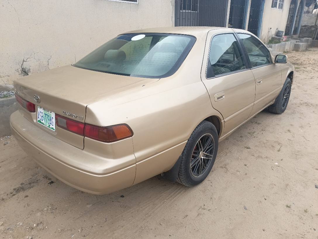 A picture of Camry 2 2 first body