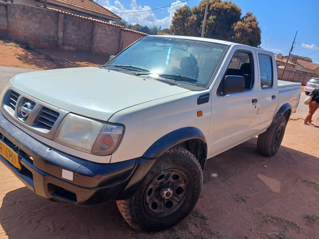 classifieds/cars nissan
