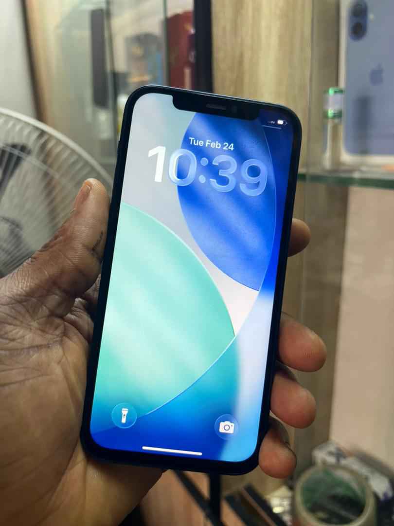 A picture of iPhone 12