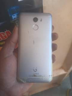 A picture of GIONEE 1XS smartphone on sale at 75K