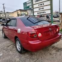 A picture of TOYOTA COROLLA 2004