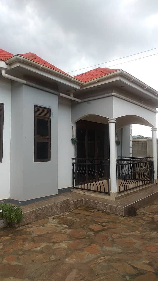 A picture of House for rent