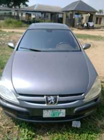 A picture of 2010 PEUGEOT 607 Sedan