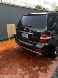 A picture of 2010 ML350