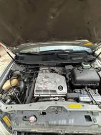 A picture of Few months used 2003 Rx300 complete first body Untouched Engine