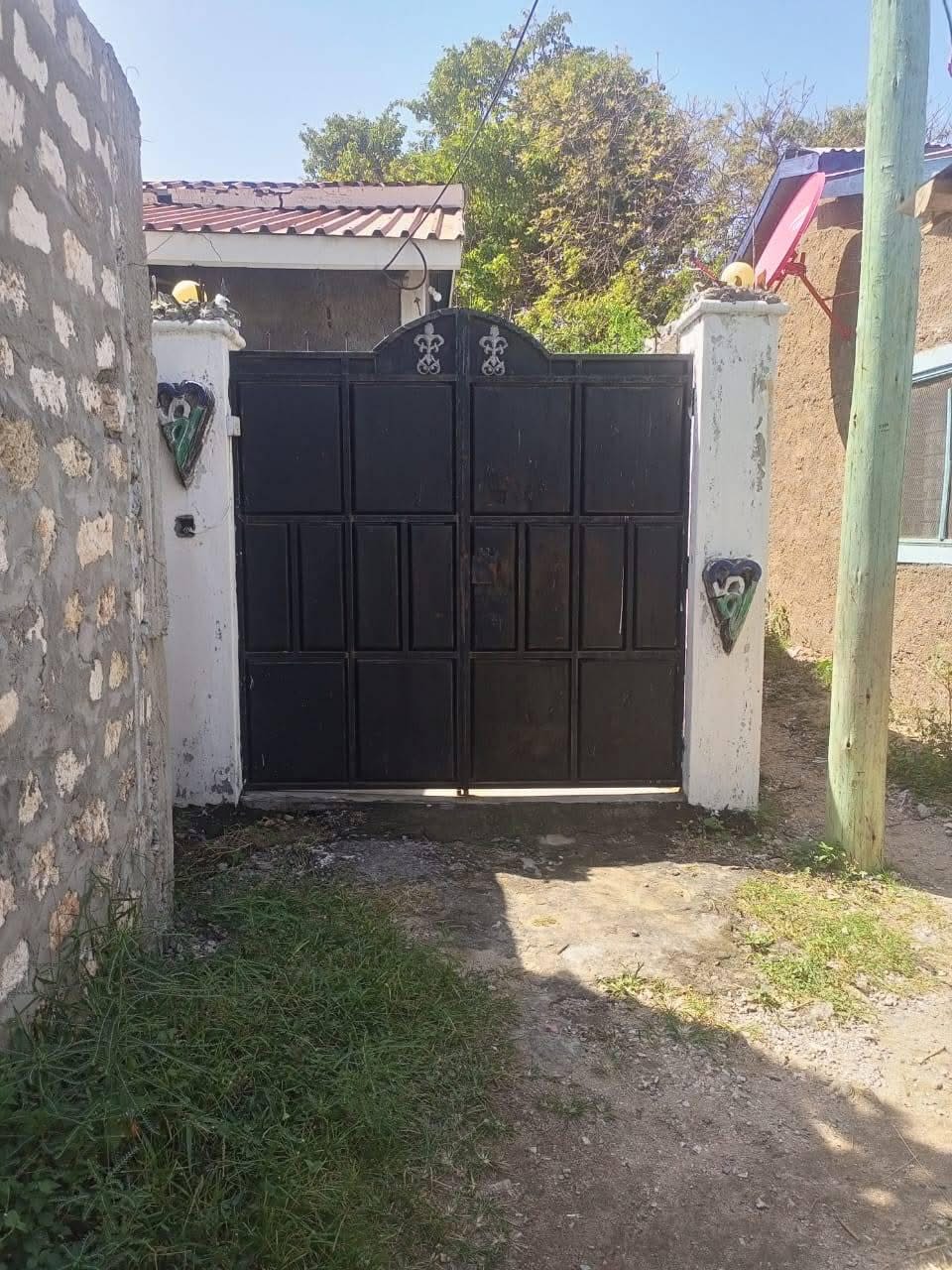 A picture of 3 bedroom house