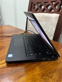 A picture of Dell Core I7 Touchscreen