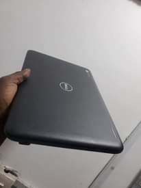 A picture of Dell midum
