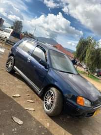 A picture of Starlet 4e engen Gbox Boss kavunja Bei 2.9Ml MBEYA ilomba