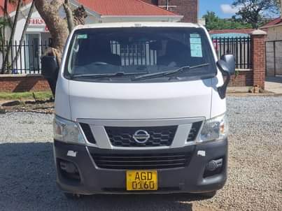 nissan nv350