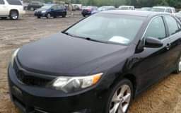 A picture of 2012 TOYOTA CAMRY SE full option Key run and Start