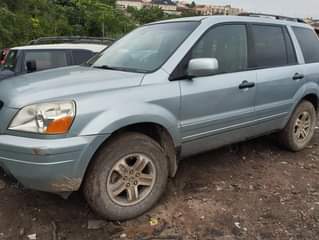 A picture of HONDA PILOT