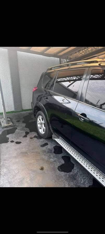 A picture of 2011 Toyota Rav4 2011