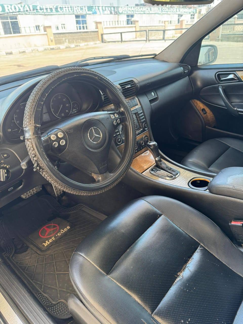 A picture of NOW AVAILABLE DISTRESSSALE Pre owned 2006 Mercedes Benz C230 4