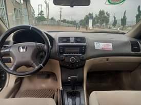 A picture of Honda Accord 2005 4plugs