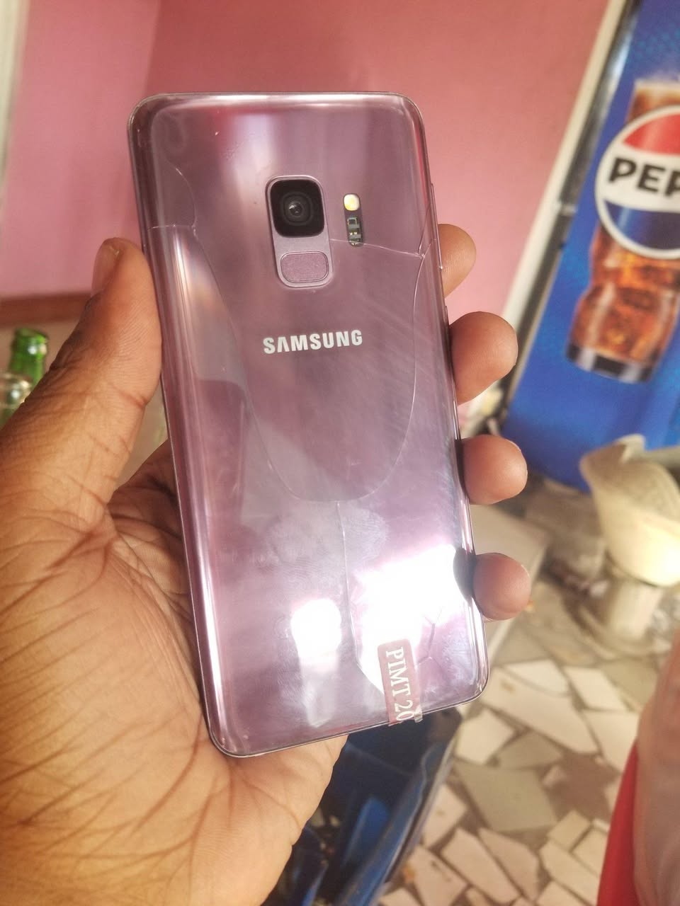 A picture of Samsung S9