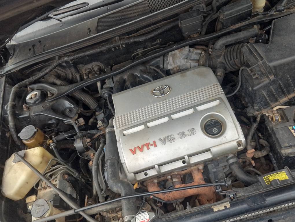 A picture of 2005 Toyota Highlander tokunbo standard first body gear engine AC