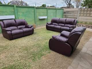 classifieds/furniture sofas