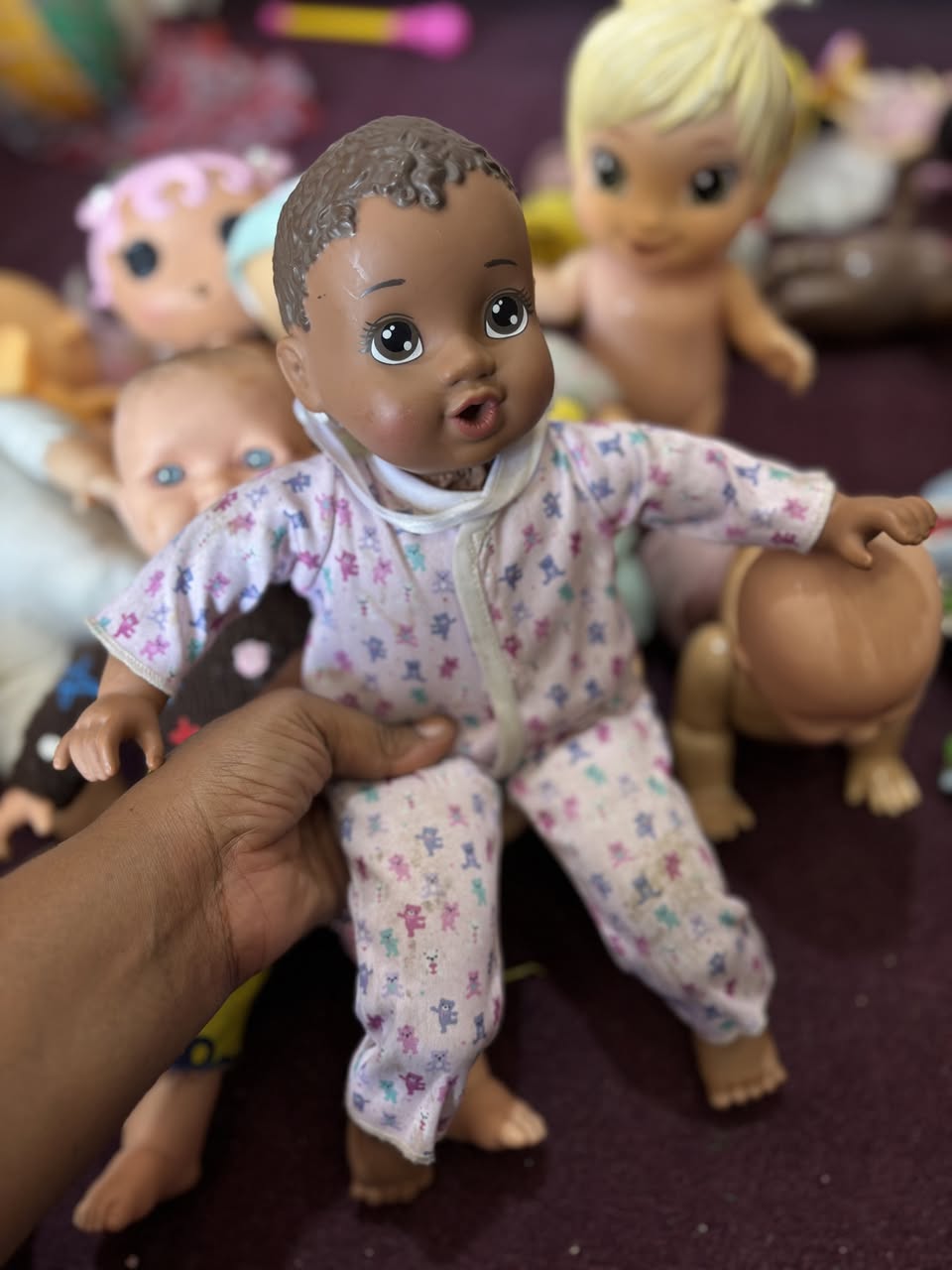 A picture of CLOSING SALE itakua kwa watakaoweza kufika dukani GOBA Mtipesa tu