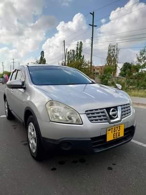A picture of Nissan Duals full Ac bado Mpyaa kabisa ipo Kurasin DAR