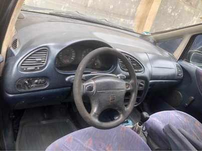 A picture of Mini Volkswagen Sharan bus for sale