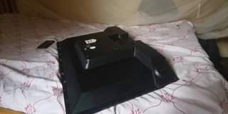 A picture of 32 inch TV. Has digital free to air still new