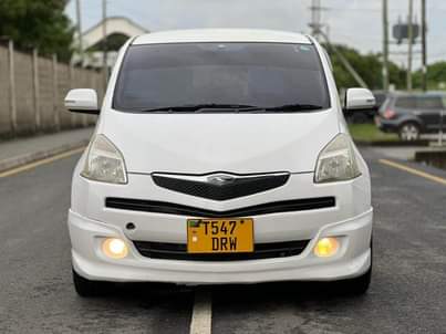A picture of TOYOTA RACTIS