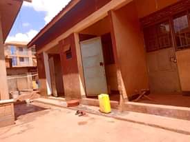 A picture of Shops plus double room behind