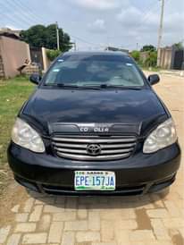 A picture of Very perfect 2004 Toyota Corolla. Location is Oworoshoki Lagos. 081