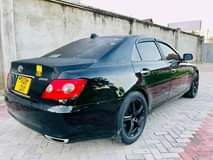A picture of Nauza Toyota markx Price 5 5 ml Call 0686127263 Piga