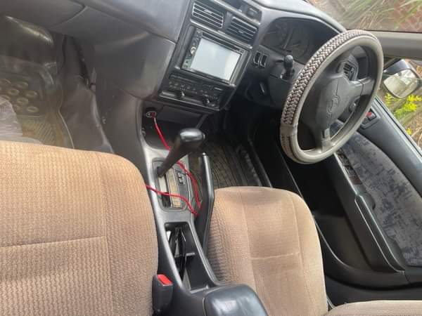 A picture of 9 8m 0705835212