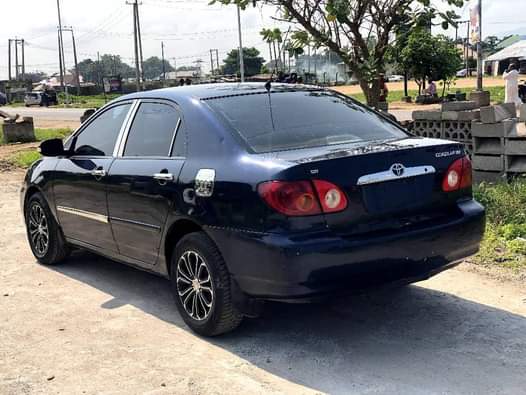 A picture of A super clean Nigeria used toyota Corolla LE 2004 model