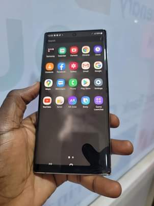A picture of SAMSUNG GALAXY NOTE10 PLUS only uses pen