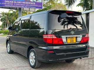 A picture of TOYOTA ALPHARD BEI MILLION 17.5