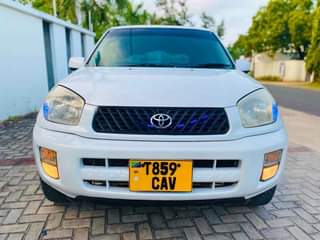 A picture of Rav4 Killtime No CAV Year 2004 Cc 1790 Haina shida