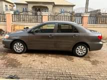 A picture of TOYOTA CORROLA