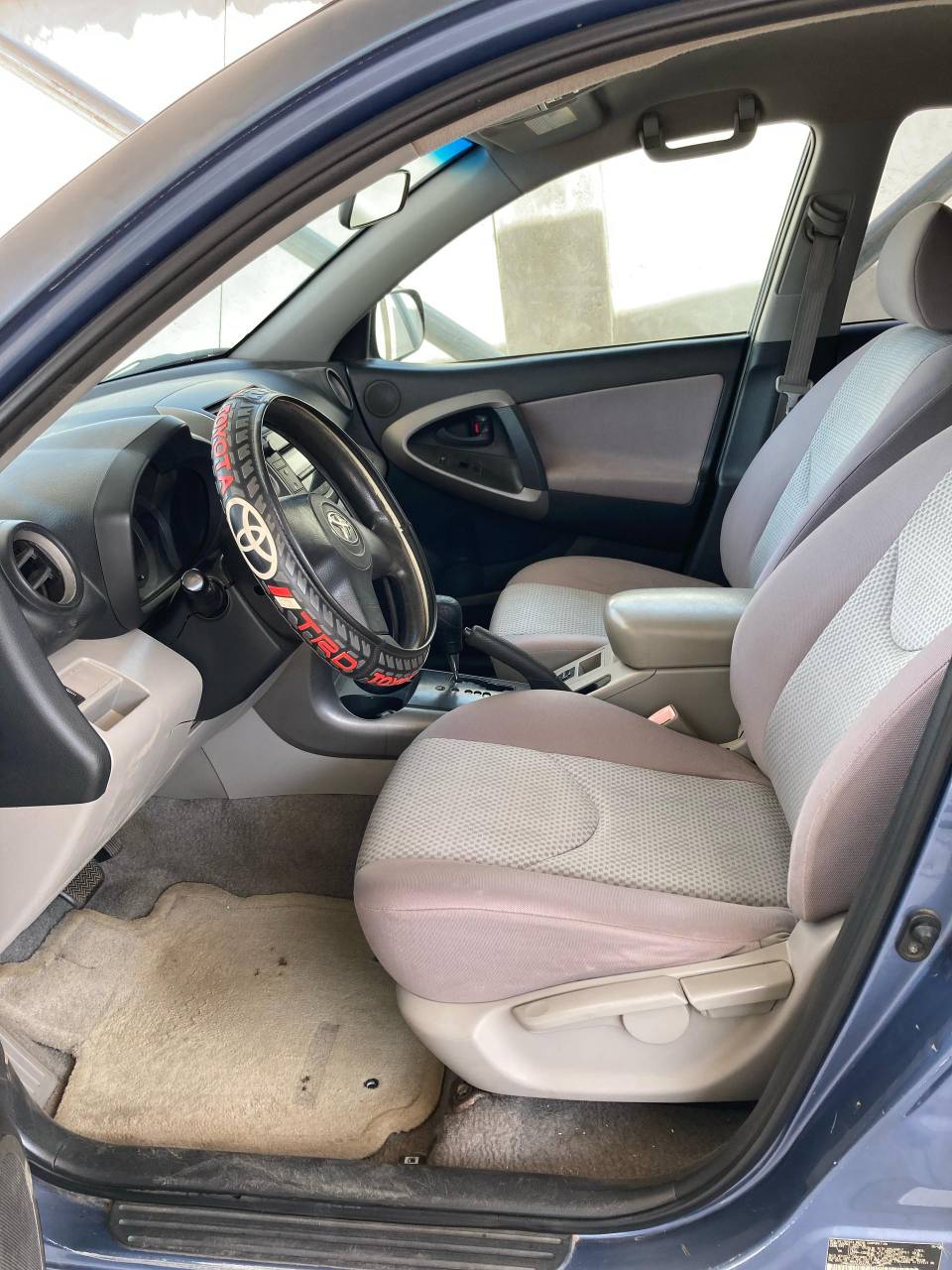 A picture of 2008 rav4 on distress 6.2M Minna
