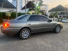 A picture of Super clean 2002 Toyota Camry in a pristine condition engine